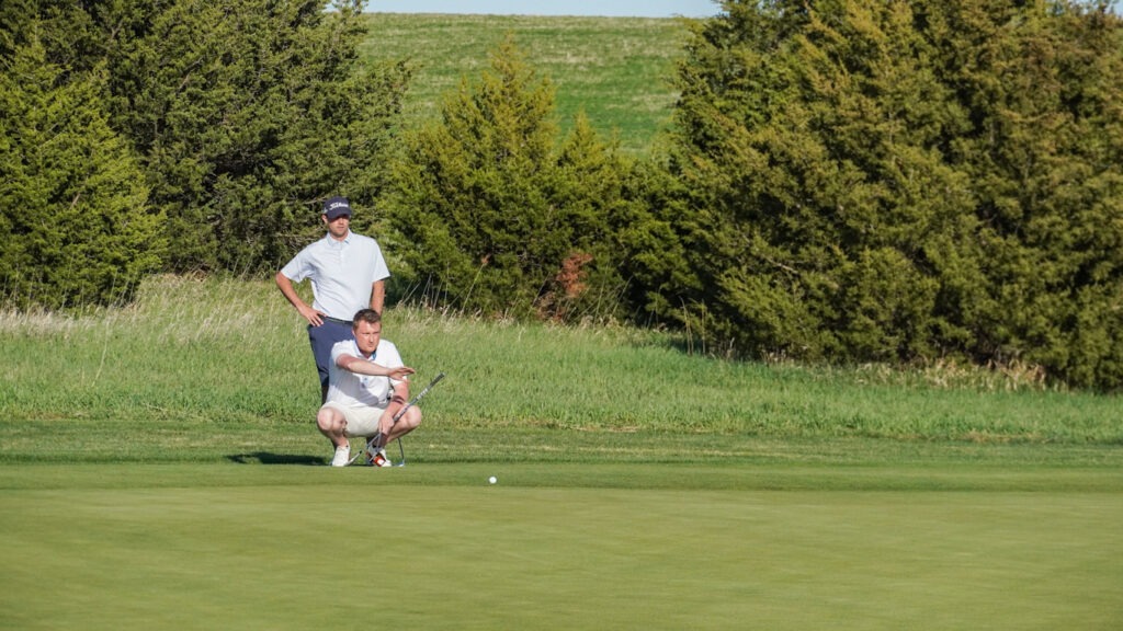 Handzlik and Shukis Take Lead at Nebraska Four-Ball